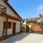 CURTA O VERÃO DE BC COM ESTILO! Casa no Estaleiro